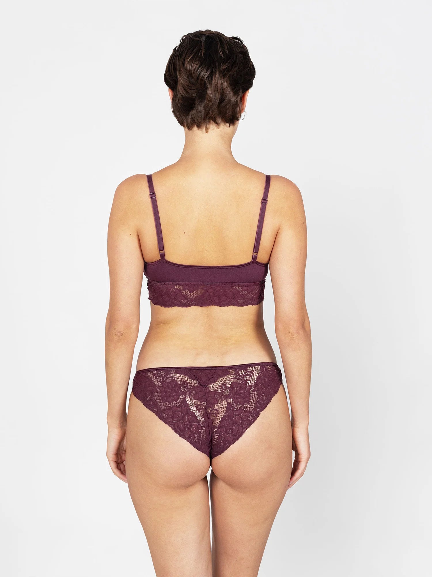 TENCEL™ Modal Micro und Spitze aus teilw. recyceltem Polaymid
