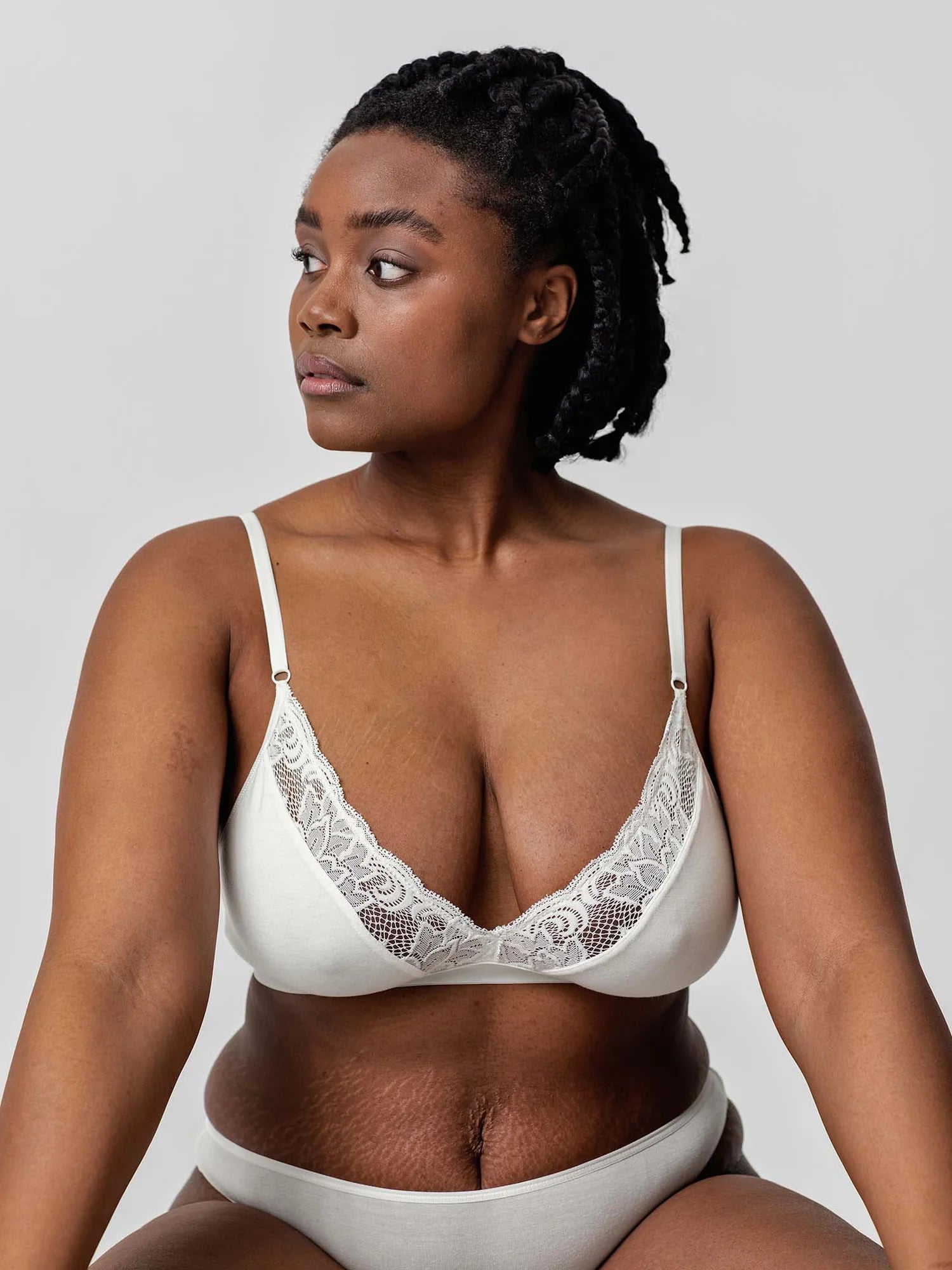 TENCEL™ Modal Micro und Spitze aus teilw. recyceltem Polaymid