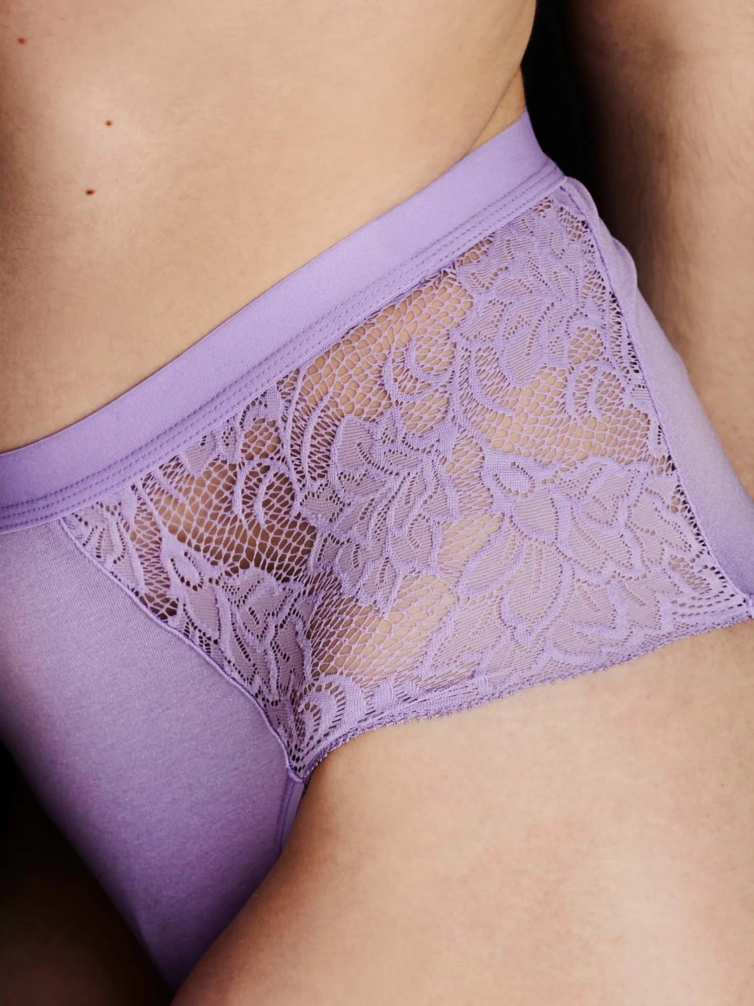 TENCEL™ Modal Micro und Spitze aus teilw. recyceltem Polaymid