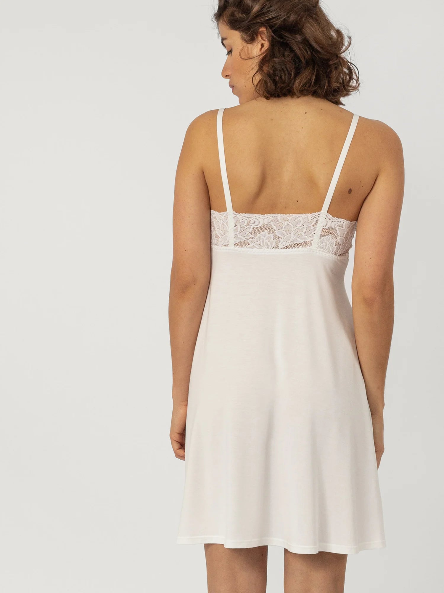 TENCEL™ Modal Micro und Spitze aus teilw. recyceltem Polaymid