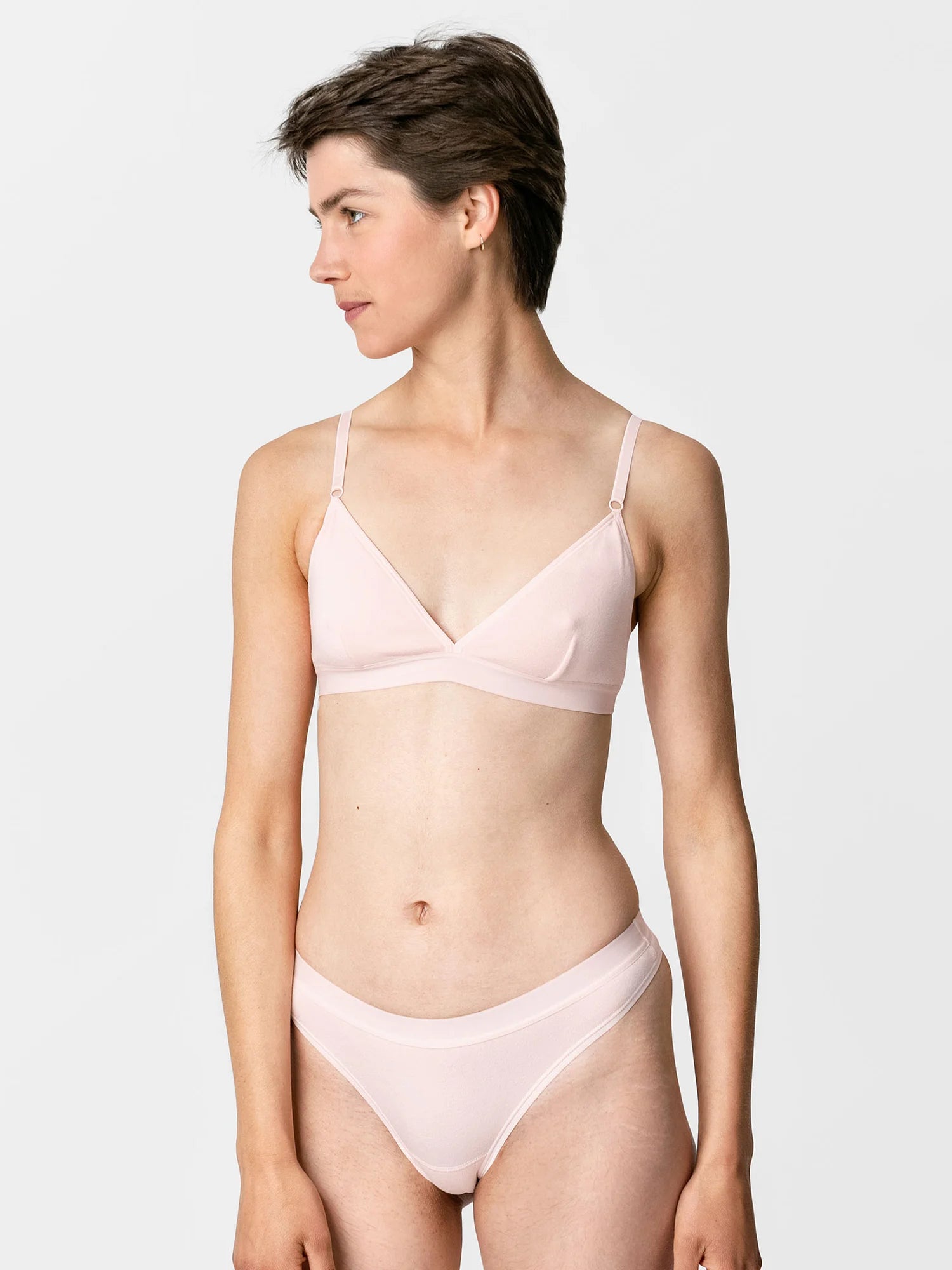 Unser Model Helen ist 1,80 m groß und trägt Marie in der Größe 38