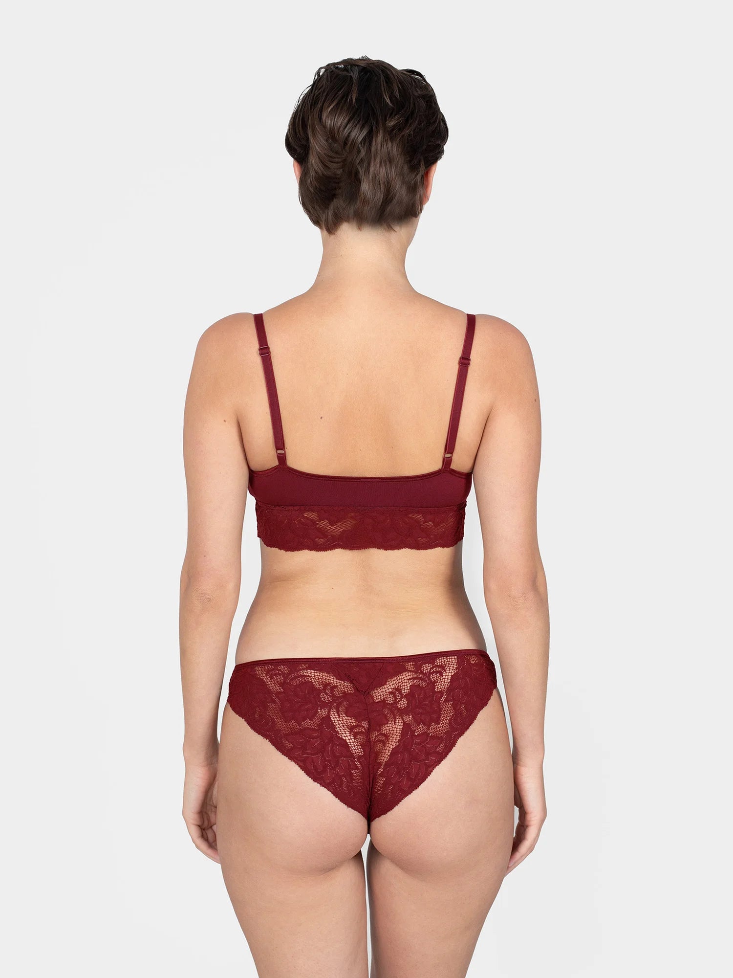TENCEL™ Modal Micro und Spitze aus teilw. recyceltem Polaymid