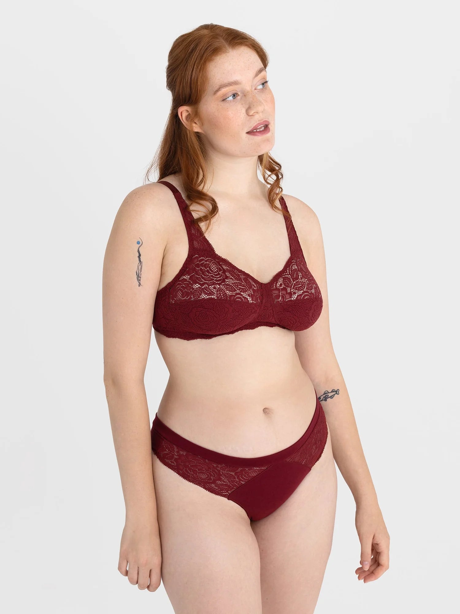 Unser Model Zoe ist 1,67 m groß und trägt Gertrud in cappuccino in der Größe 36