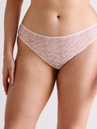 Weiches Band rundherum, Cut-Out Detail hinten