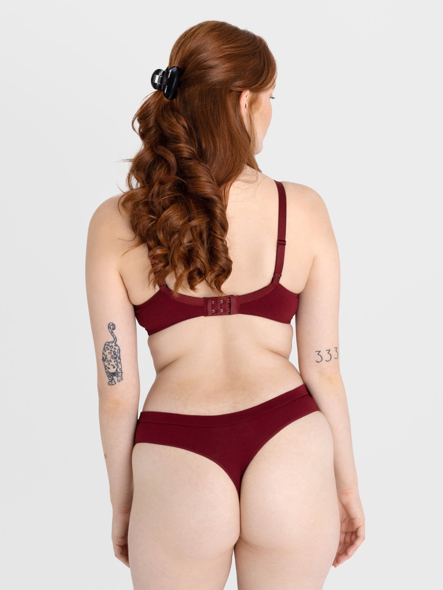 Gertrud thong wine red 38