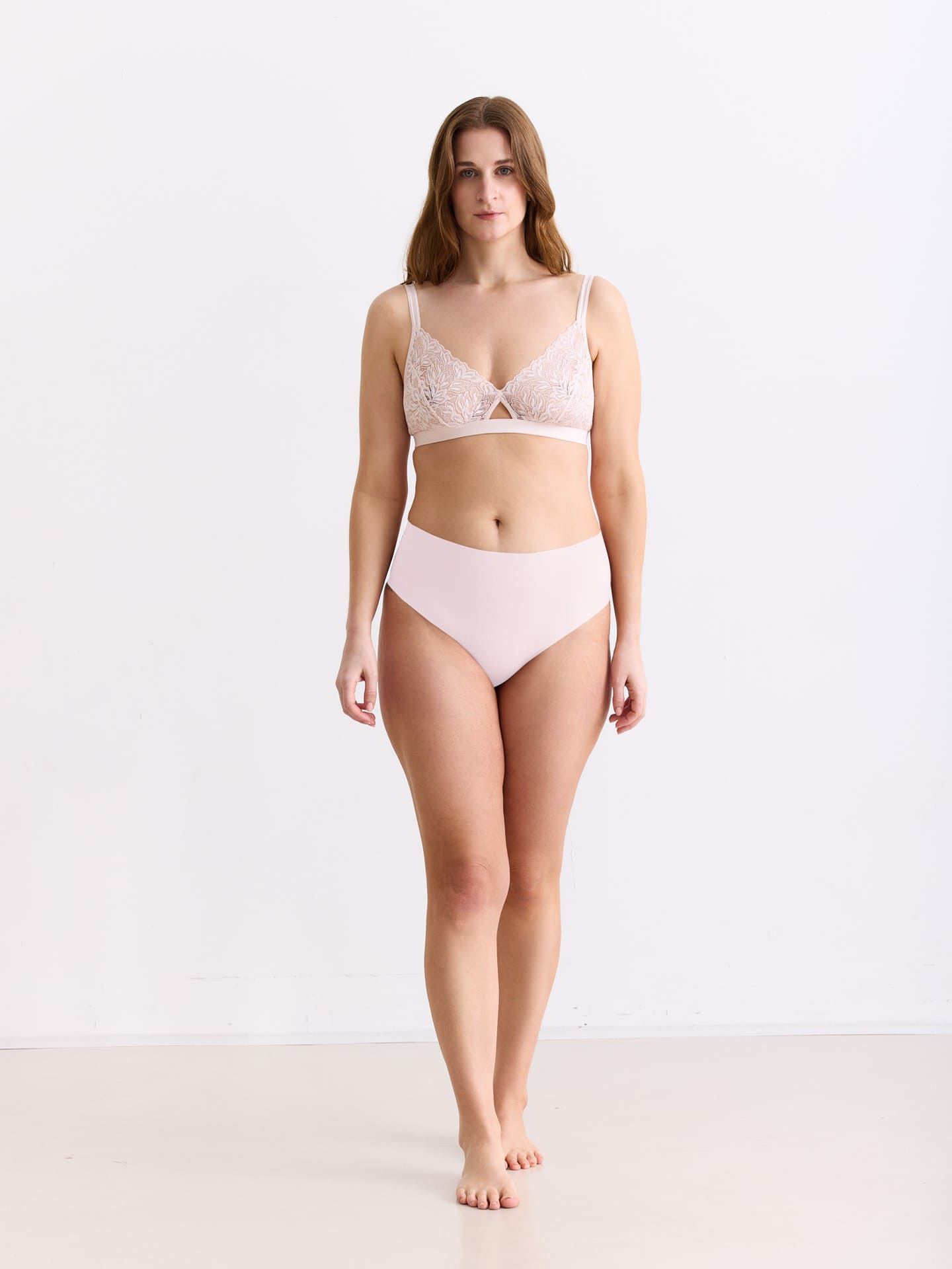 Light Touch High Waist Brazil String magnolie