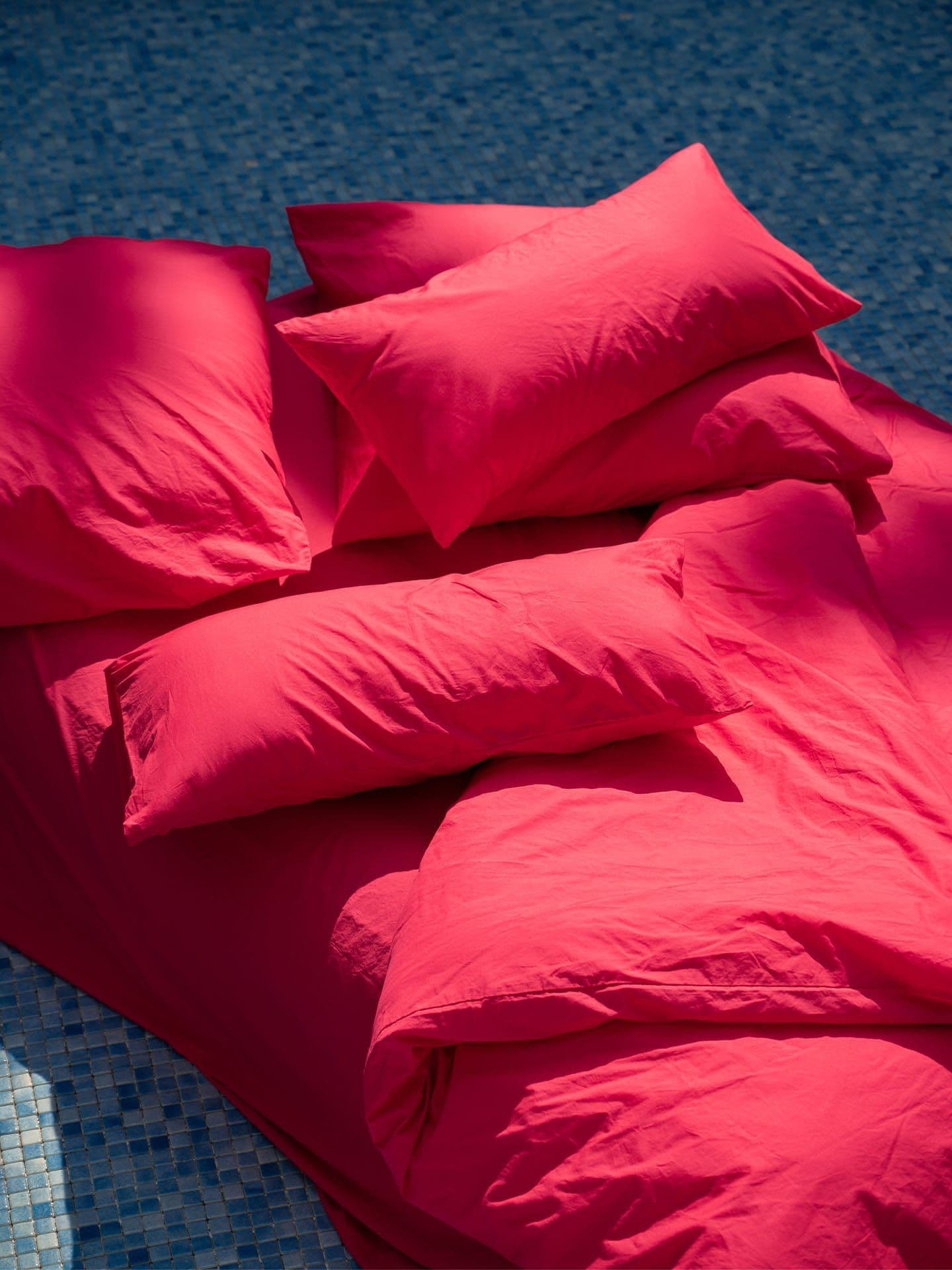 Fred pillowcase hot pink 80x80