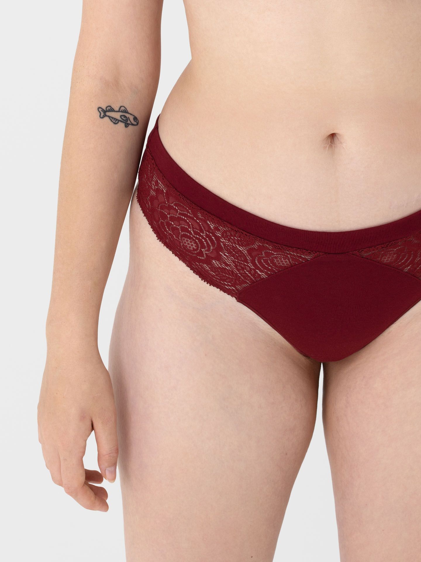Gertrud thong wine red 38