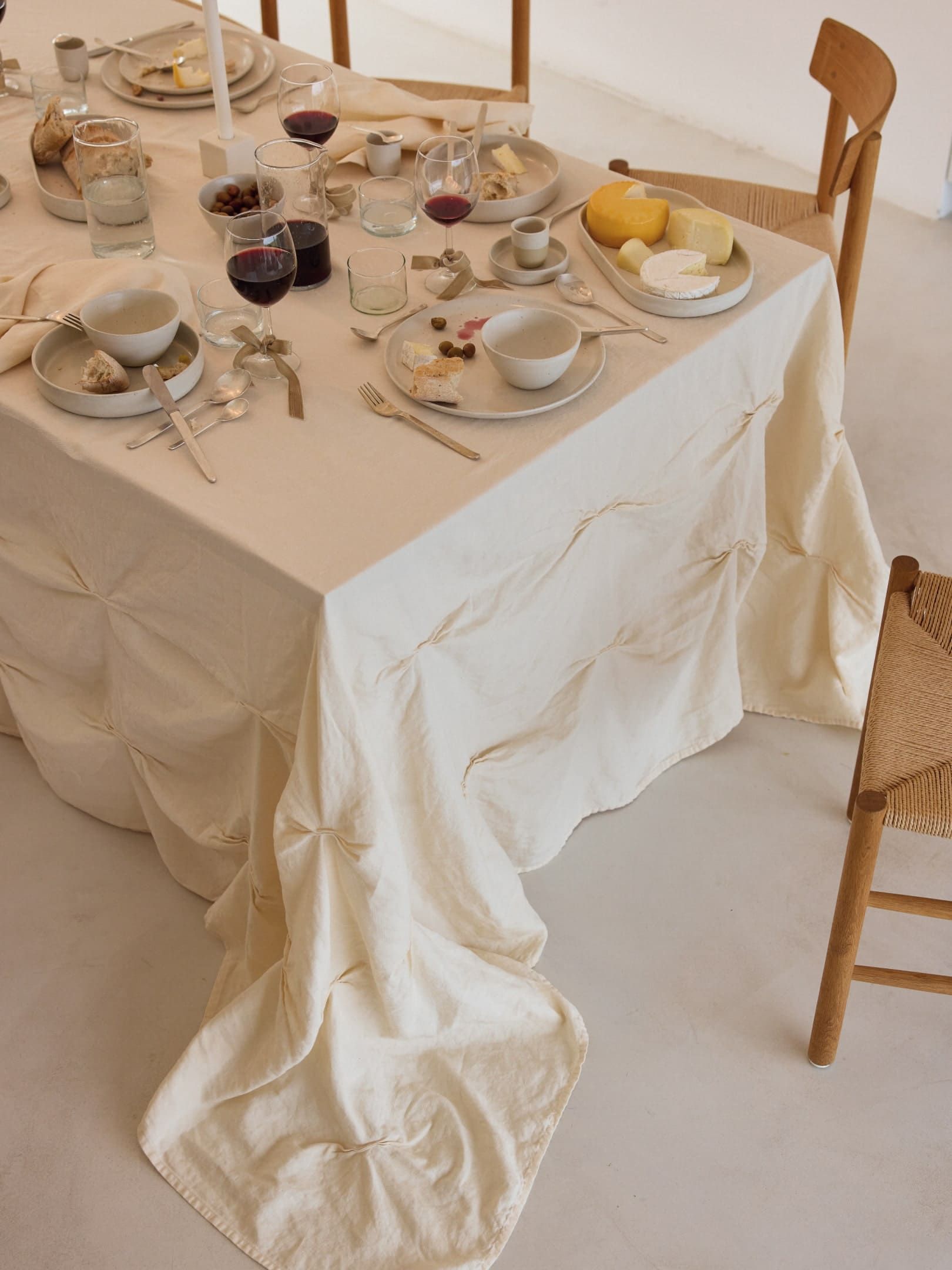 onomao x erlich textil Drapierte Tischdecke natur 260x320