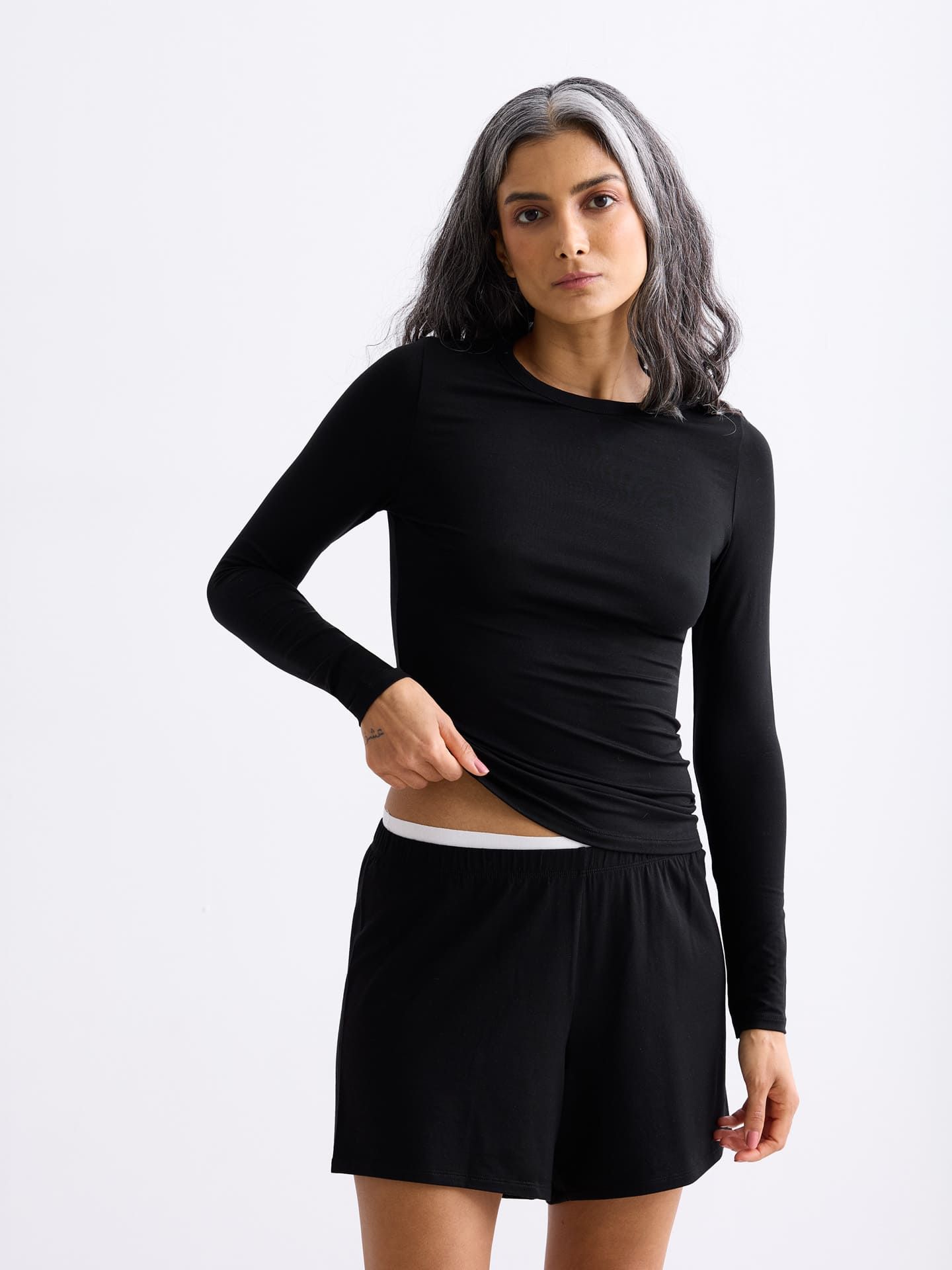 Light Touch Fitted Longsleeve black 46