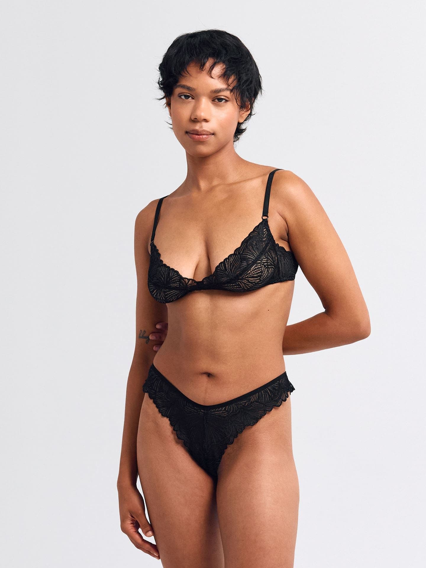 Fluid Lace Bügelloser BH schwarz 38