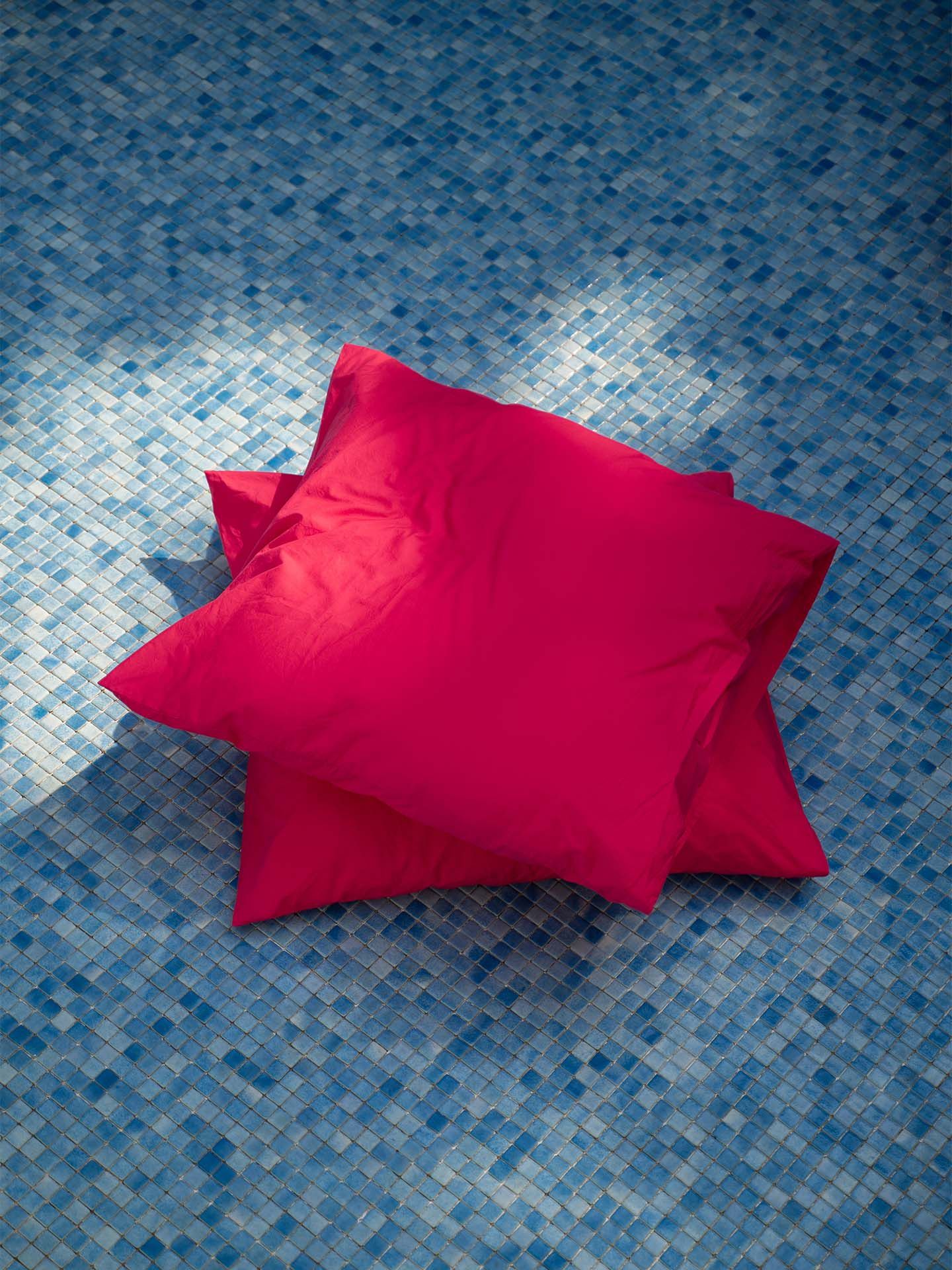 Fred pillowcase hot pink 80x80