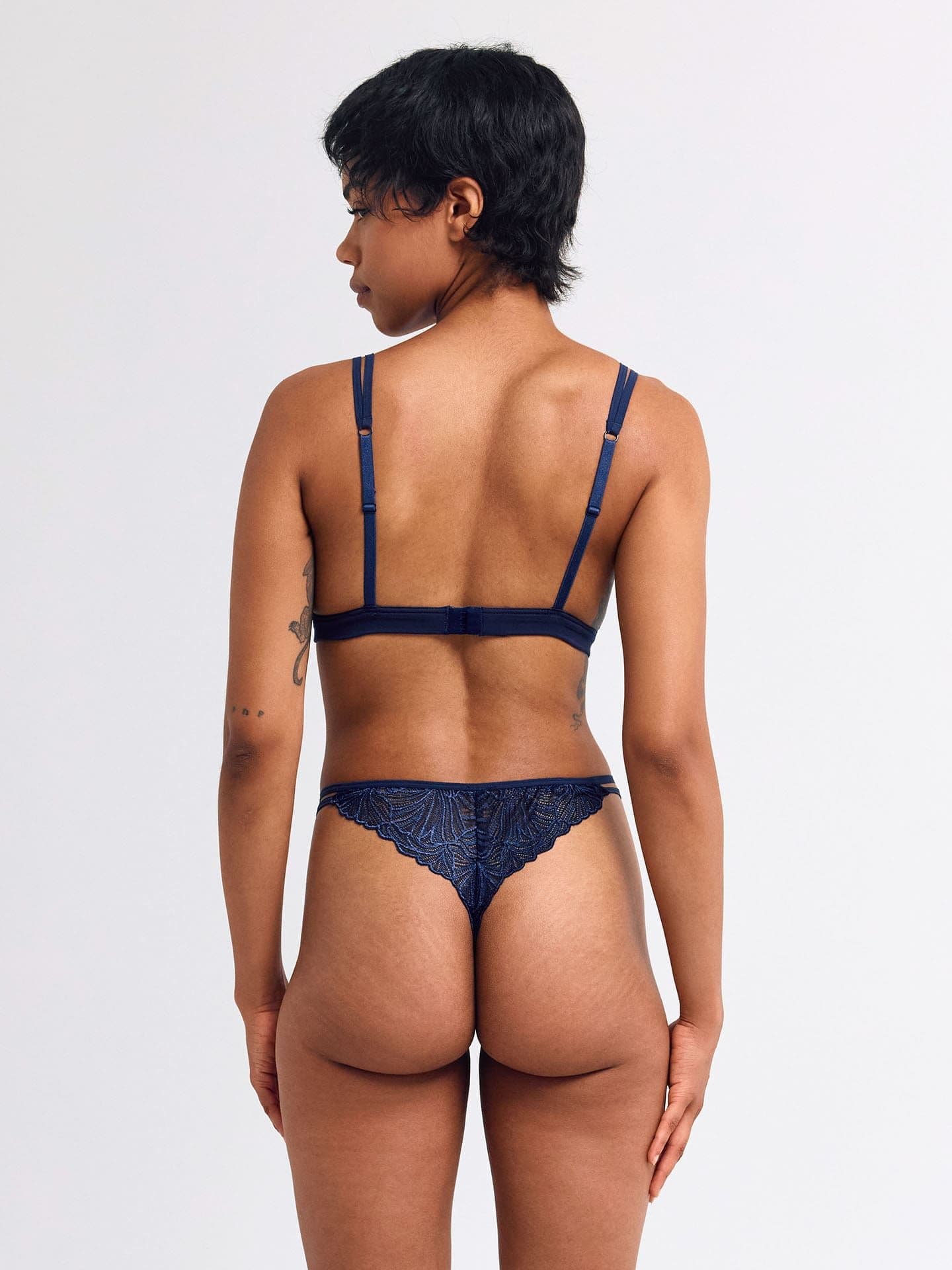 Fluid Lace Cut-Out Bralette mitternachtblau 40