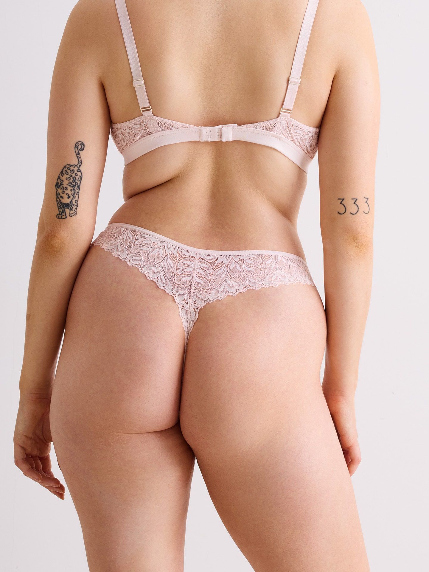 Dreamy Lace Thong magnolia 34