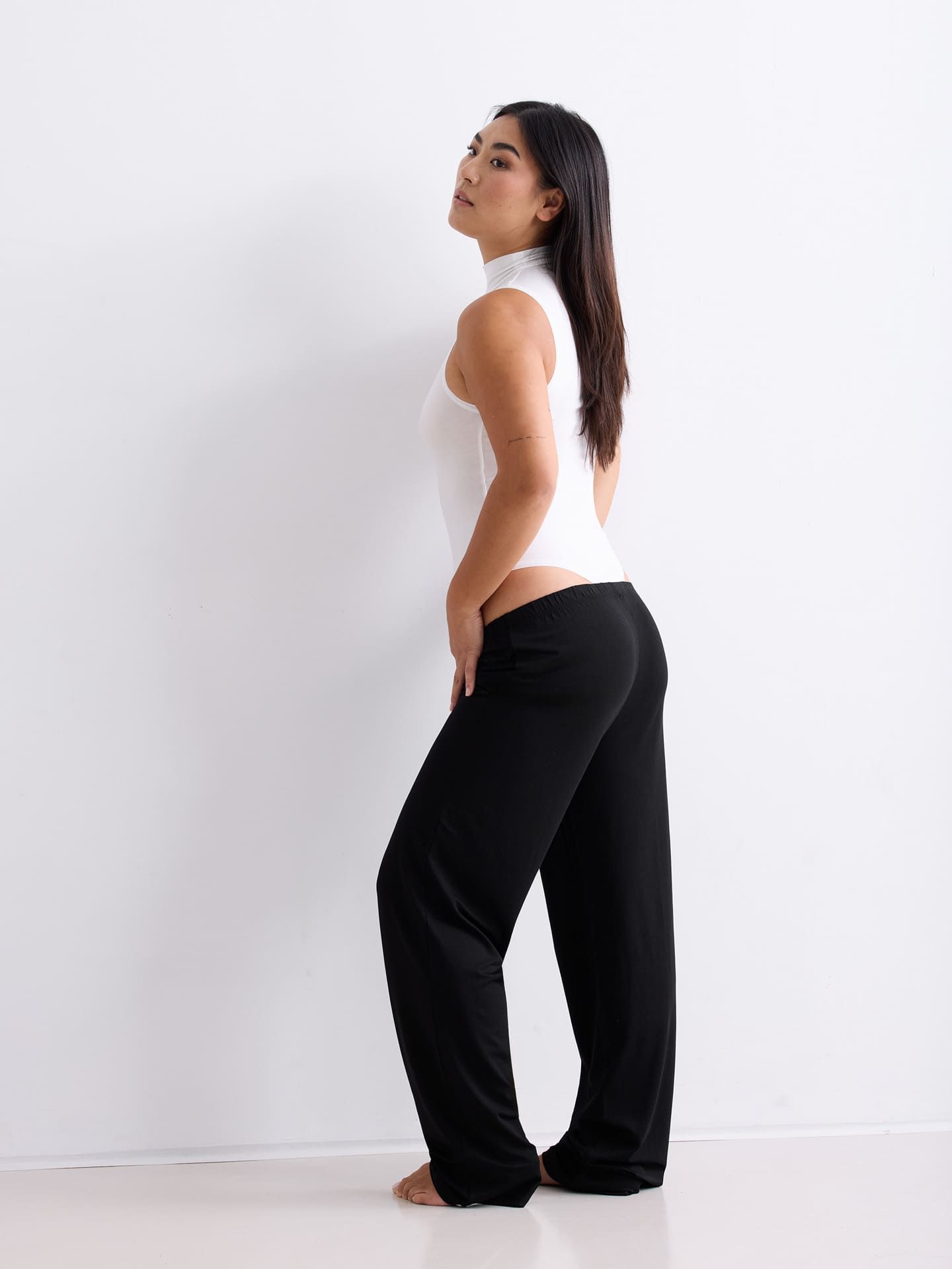 Light Touch Mock Neck Body ecru 38