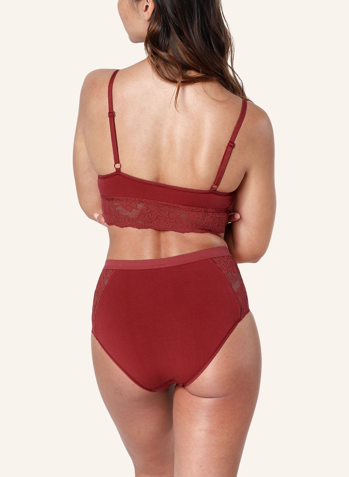 Amelie Bralette ruby 38