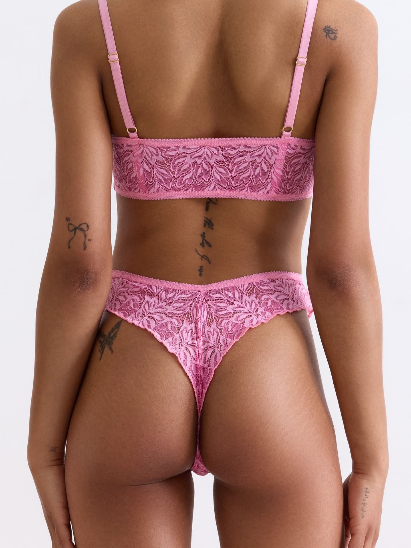 Iconic Lace Brazil String bubblegum 3