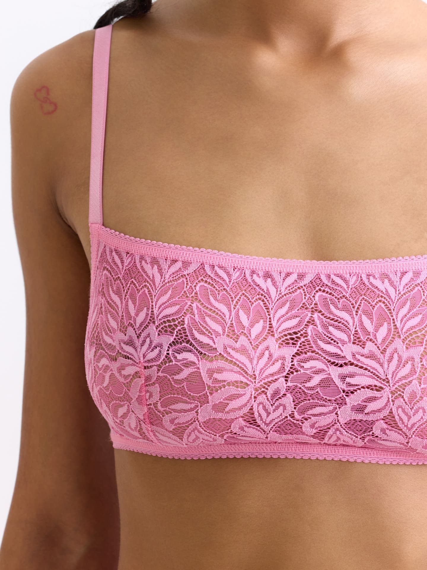 Iconic Lace Bandeau Bralette bubblegum 1