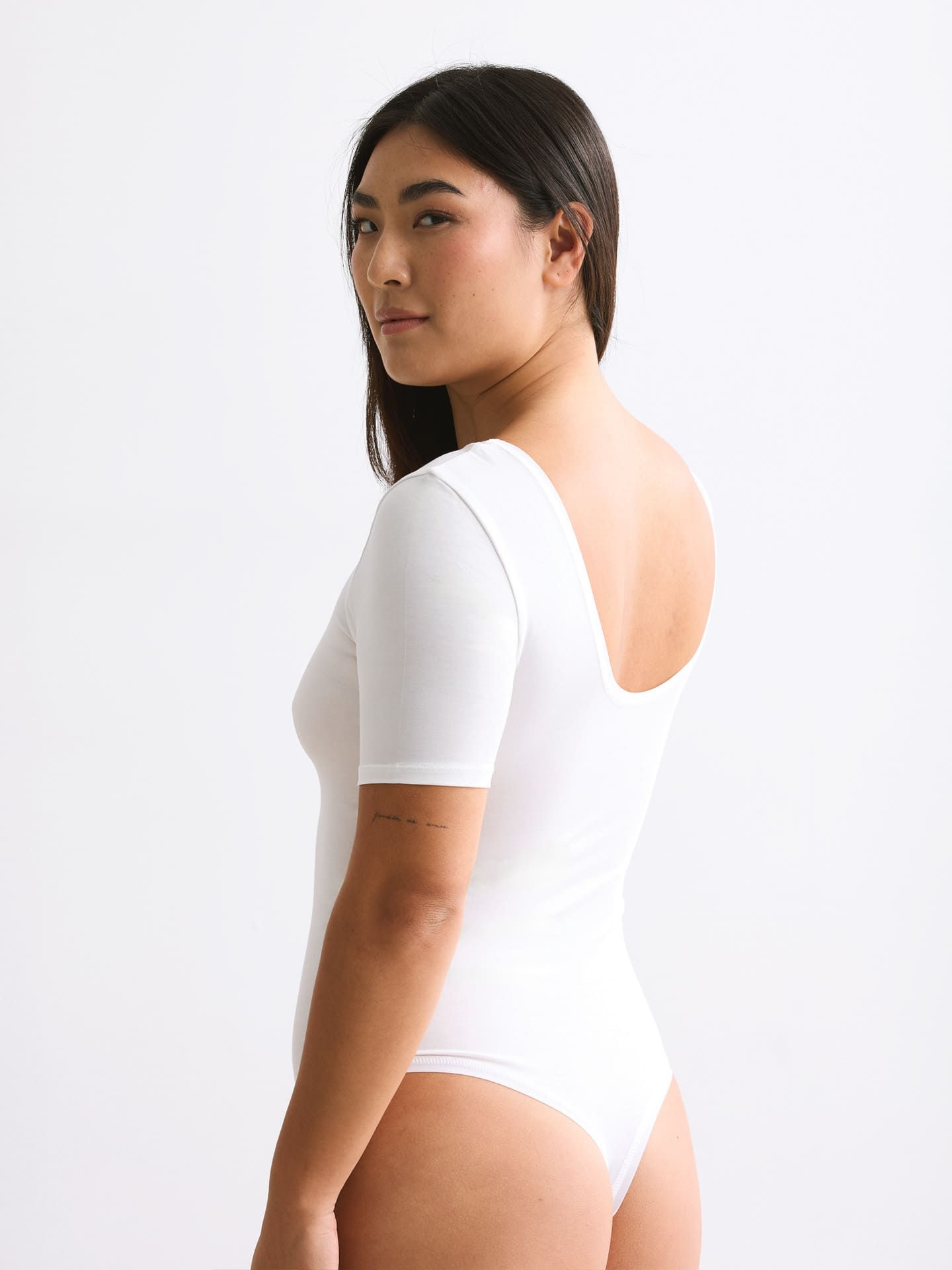 Light Touch Body Rückenausschnitt ecru 2